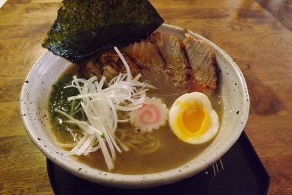 とんこつラーメン